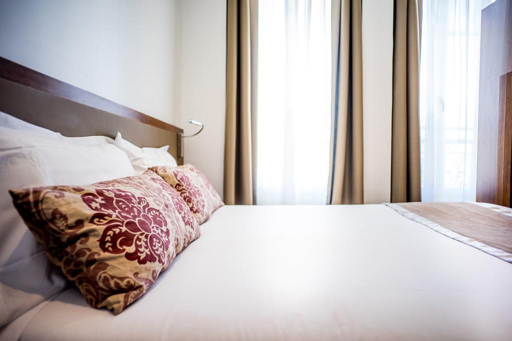 Art Hotel Congres Париж Экстерьер фото