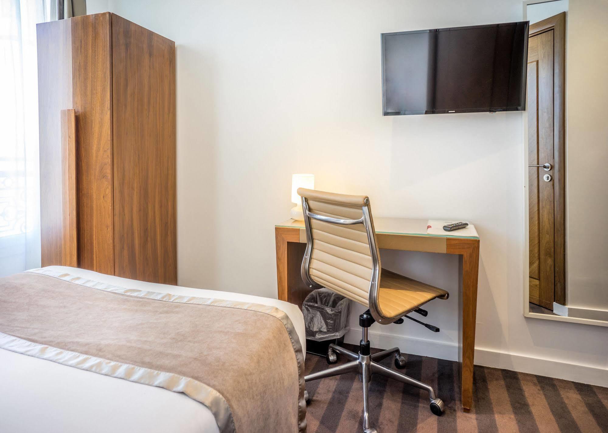 Art Hotel Congres Париж Экстерьер фото