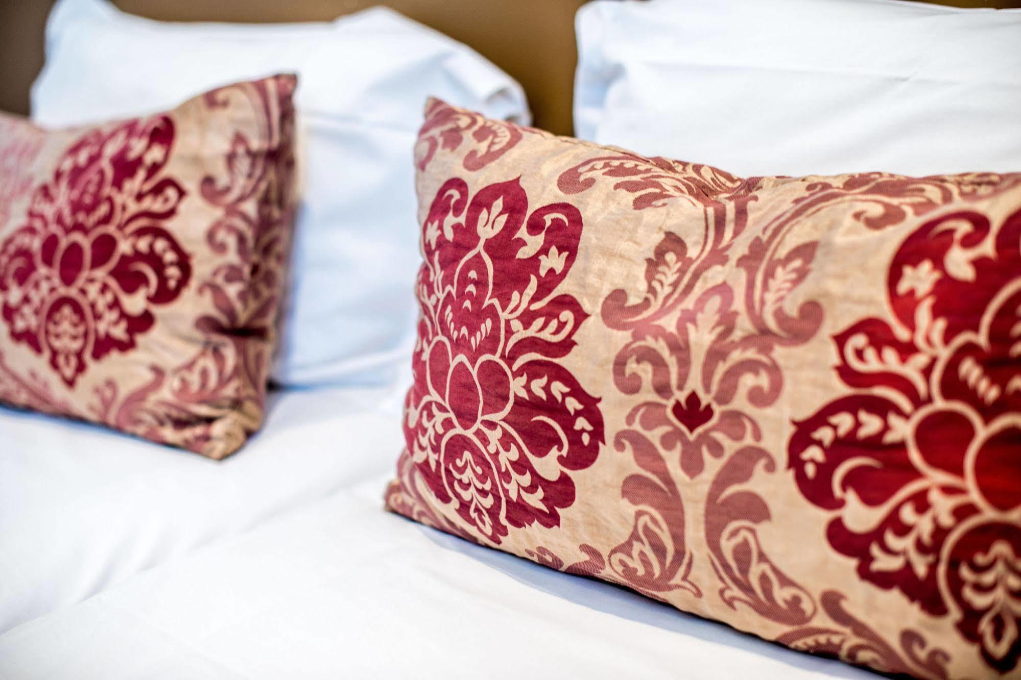 Art Hotel Congres Париж Экстерьер фото